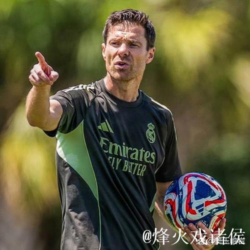 阿韦洛亚：俱乐部和我沟通接替阿隆索？没有，阿隆索很出色