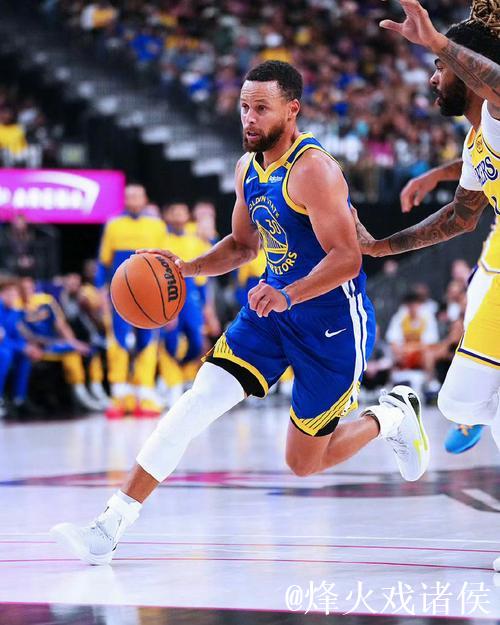 库里21分力克亚历山大52分 勇士险胜雷霆迎来2连胜