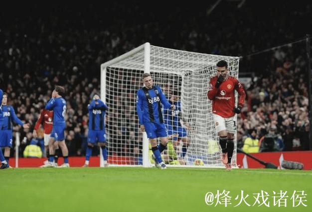 英超绝平！狂轰8球！主场又丢分，曼联主帅创下队史最低