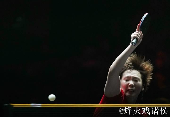 王曼昱4-1力克朱芊曦，勇夺100胜挺进WTT总决赛女单半决赛